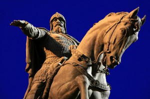 Высота памятника Юрию Долгорукому в Москве